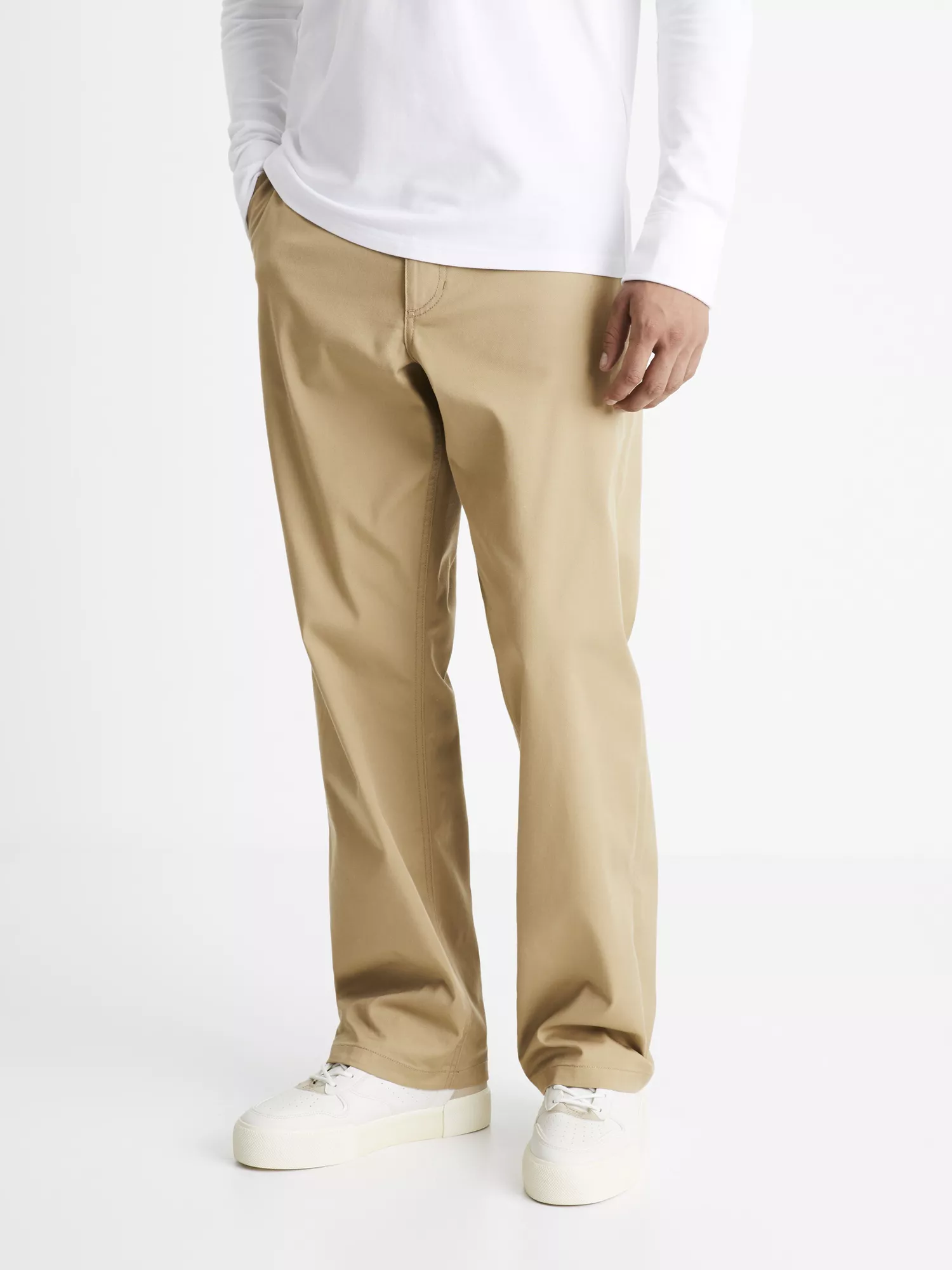 Kalhoty chino Coloose1 (1) Kalhoty chino Coloose1 (1)