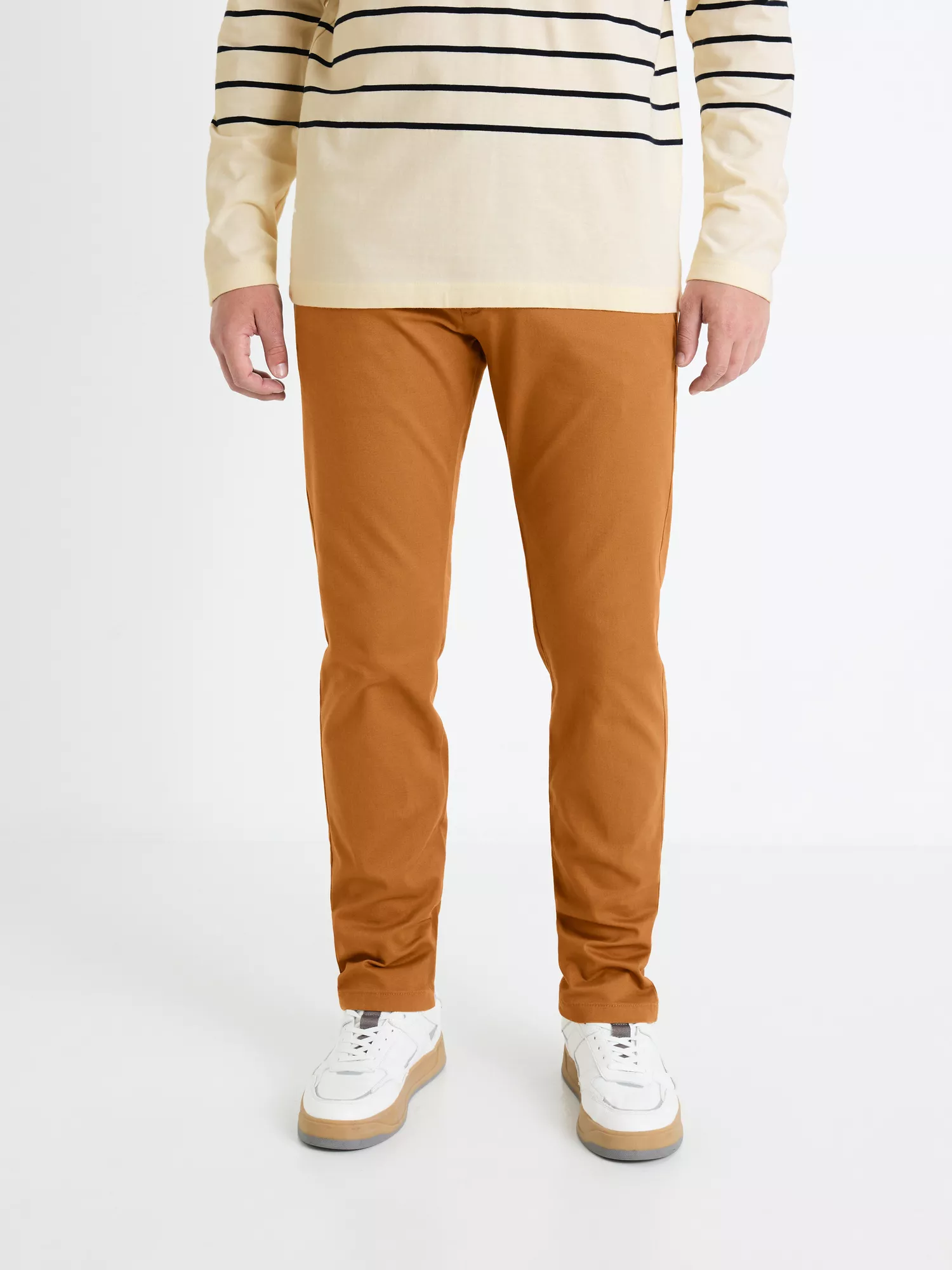 Kalhoty chino slim Tocharles (3) Kalhoty chino slim Tocharles (3)