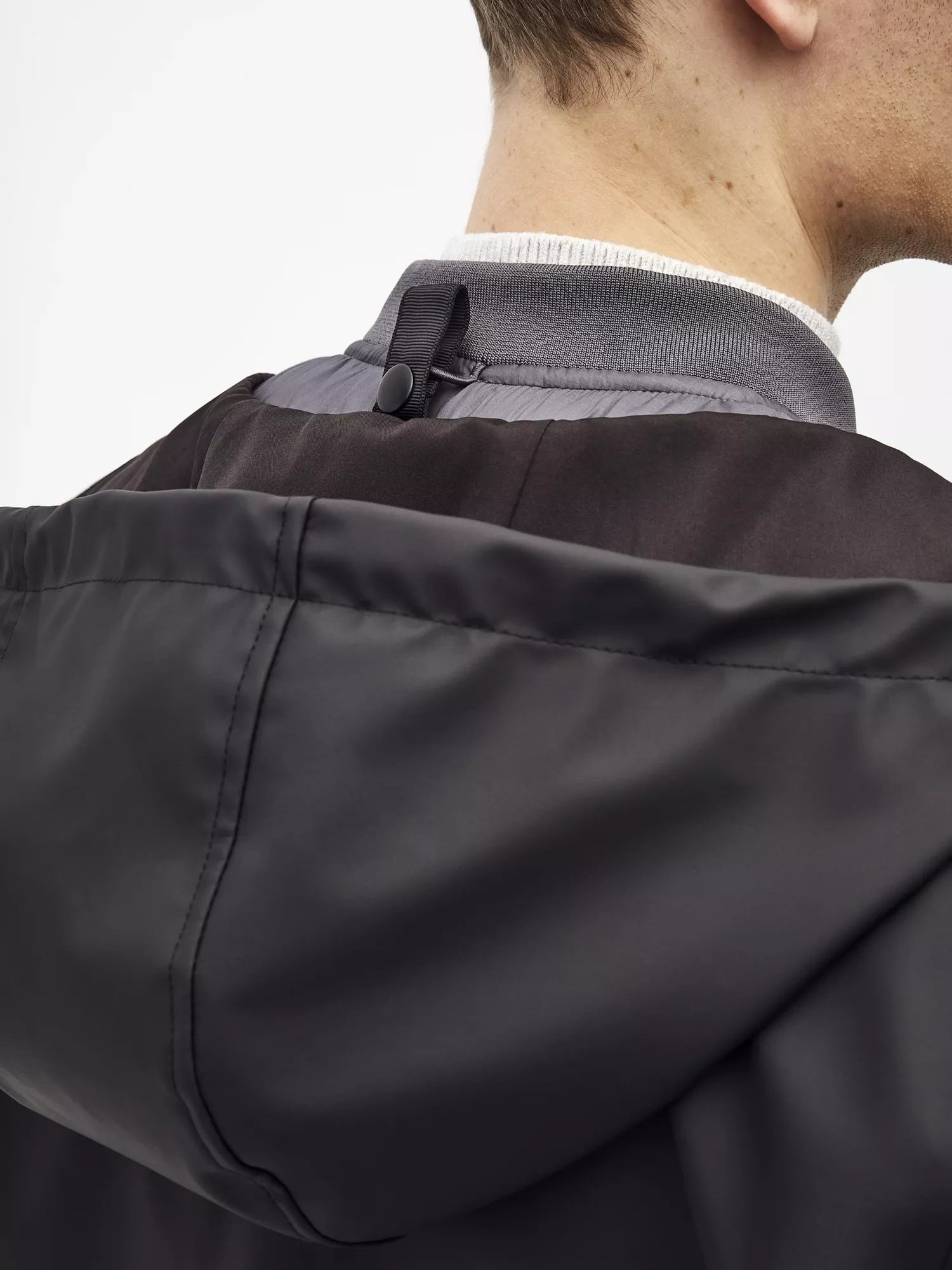 Stylová parka Sugum s kapucí (6) Stylová parka Sugum s kapucí (6)