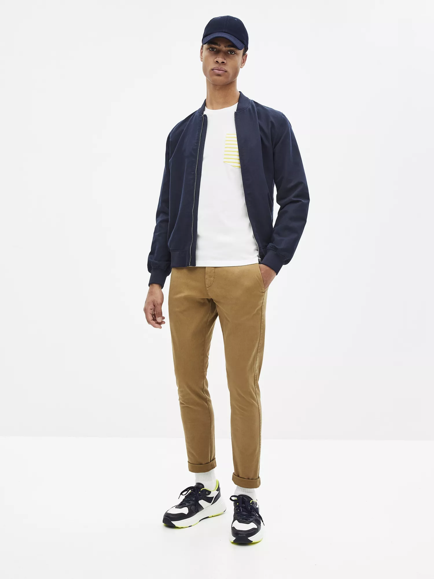 Kalhoty Motalia skinny fit (4) Kalhoty Motalia skinny fit (4)