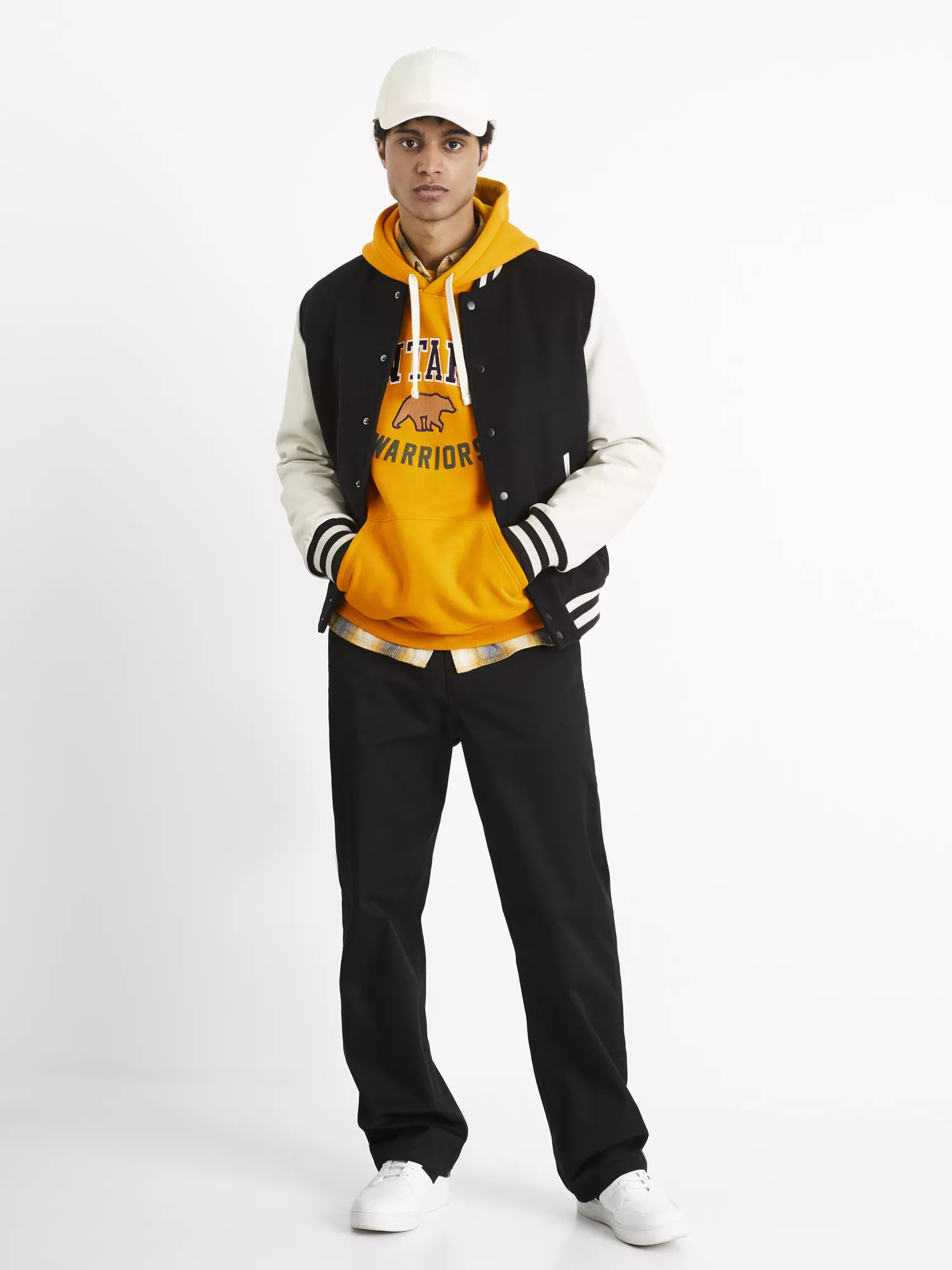Bunda bomber Cuvarsity (3) Bunda bomber Cuvarsity (3)