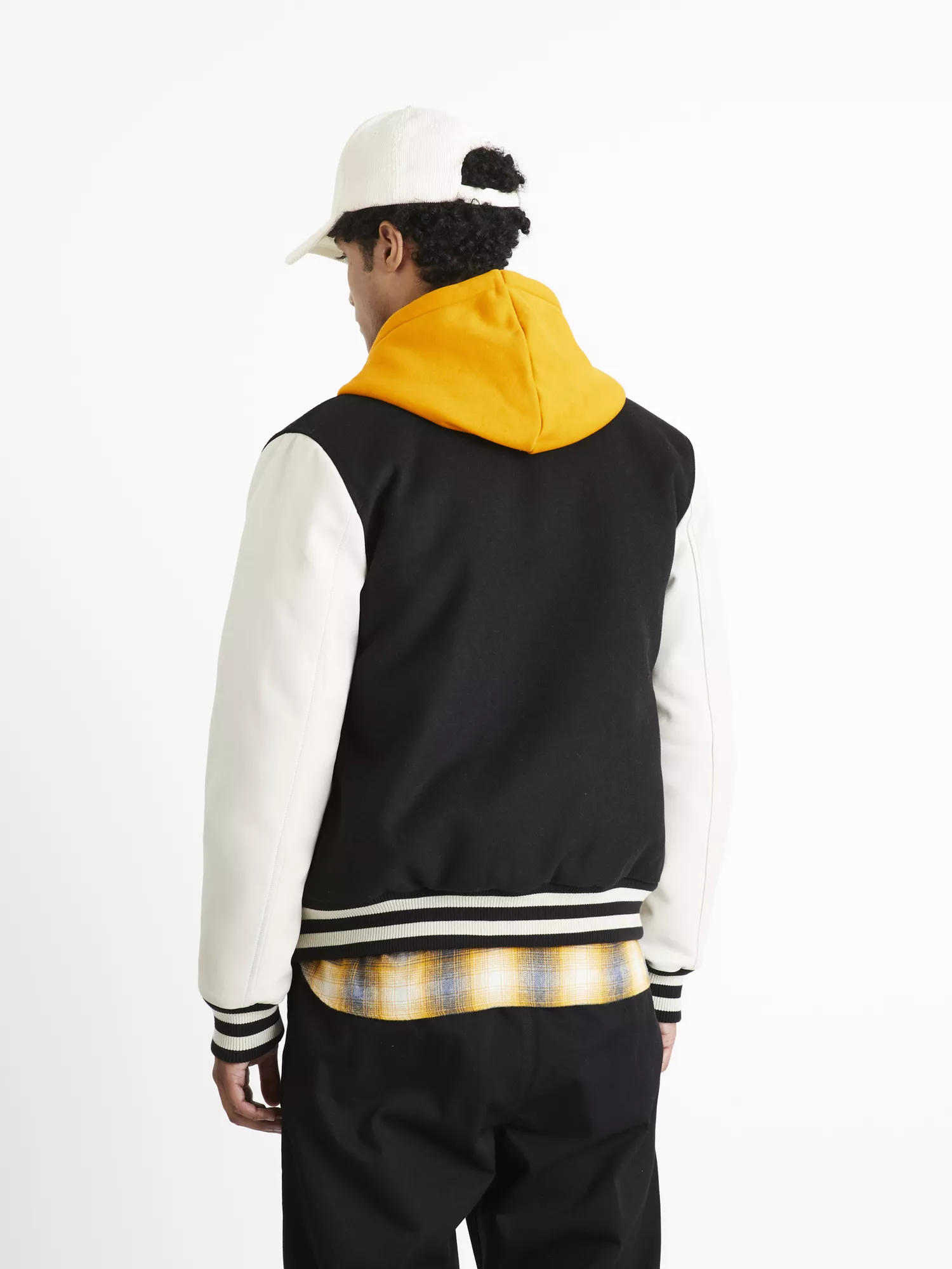 Bunda bomber Cuvarsity (2) Bunda bomber Cuvarsity (2)