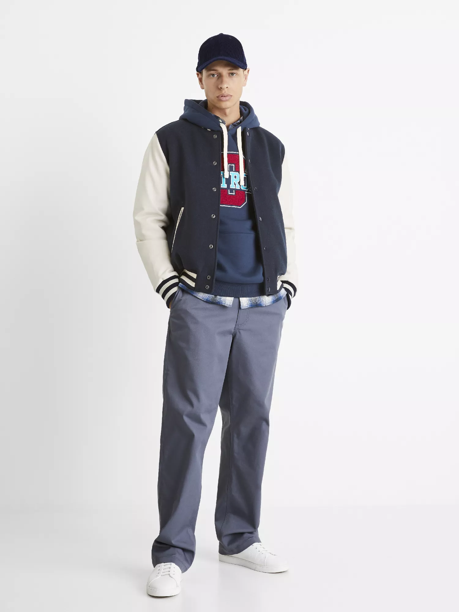 Bunda bomber Cuvarsity (3) Bunda bomber Cuvarsity (3)