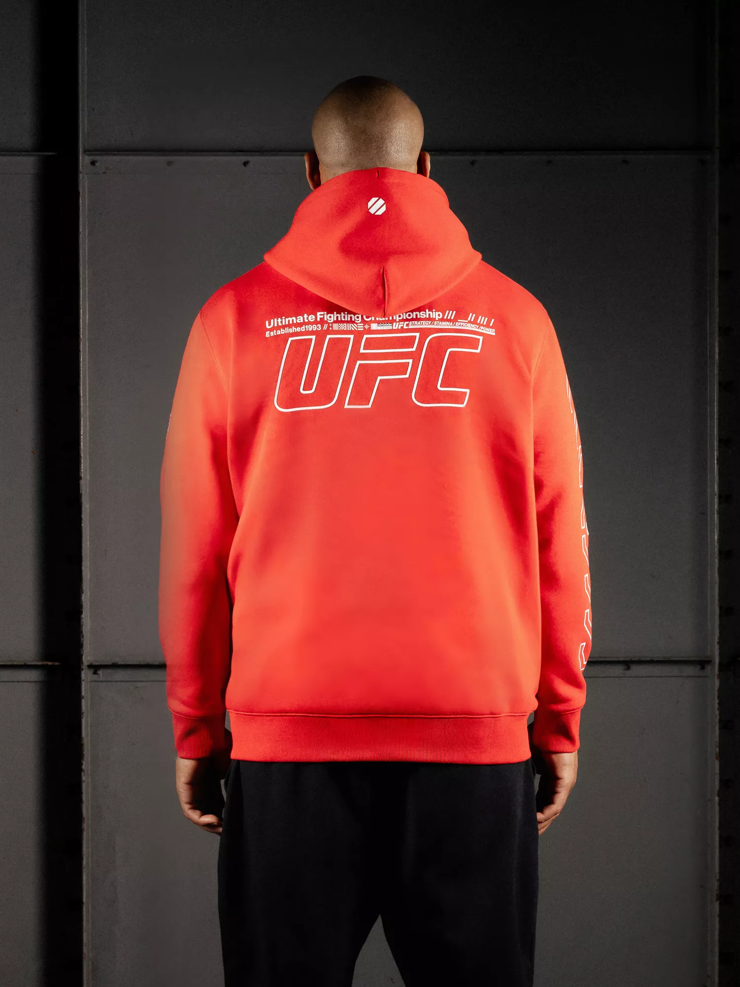 Mikina s kapucí UFC (2) Mikina s kapucí UFC (2)