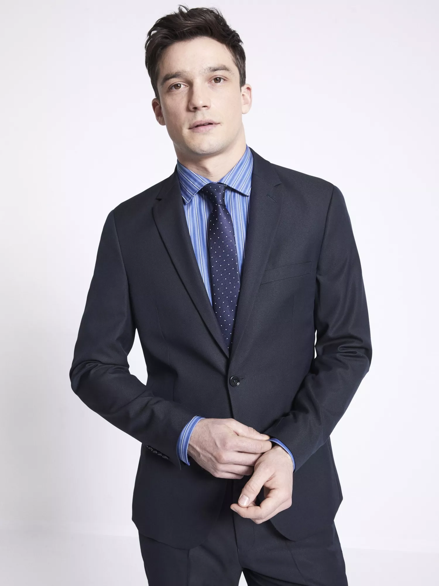 Sako Noamaury slim střih (1) Sako Noamaury slim střih (1)