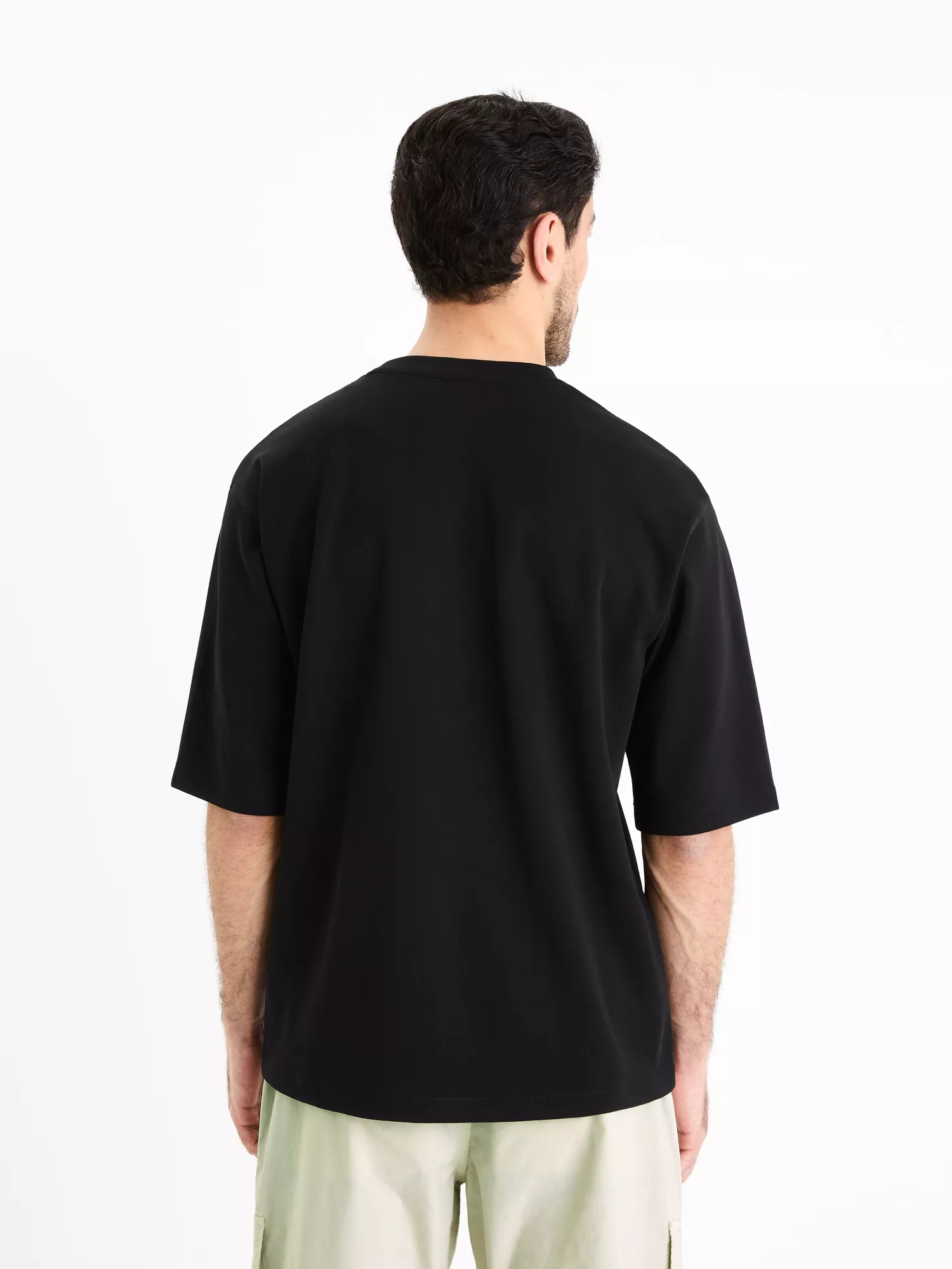 Tričko Gehem oversize (4) Tričko Gehem oversize (4)
