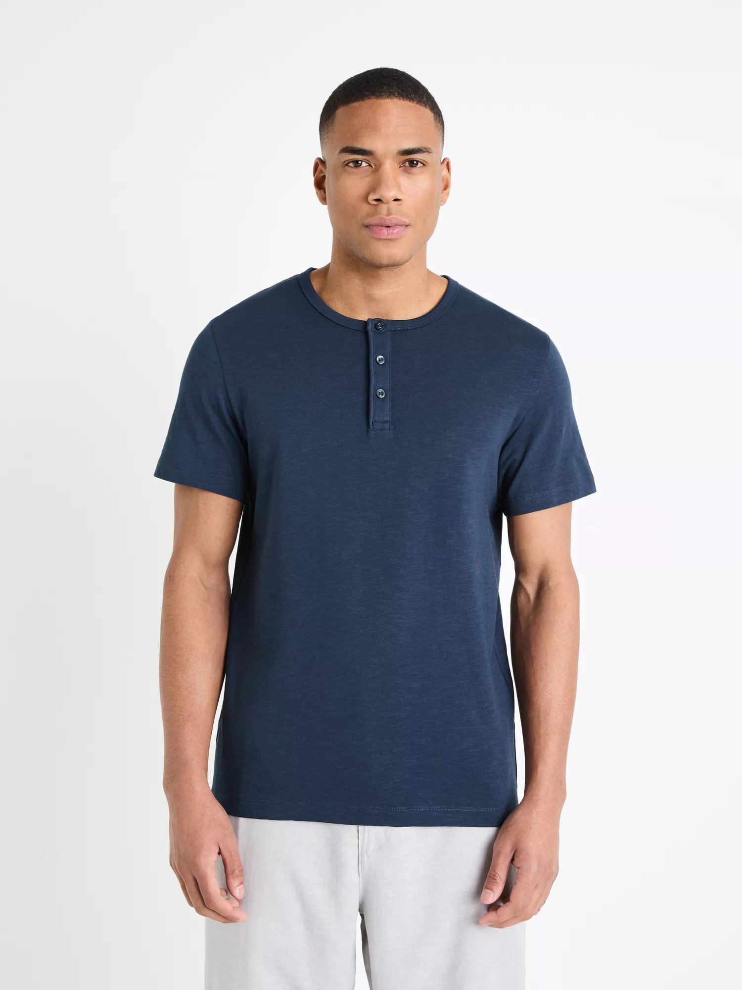 Tričko henley Genperle (1) Tričko henley Genperle (1)