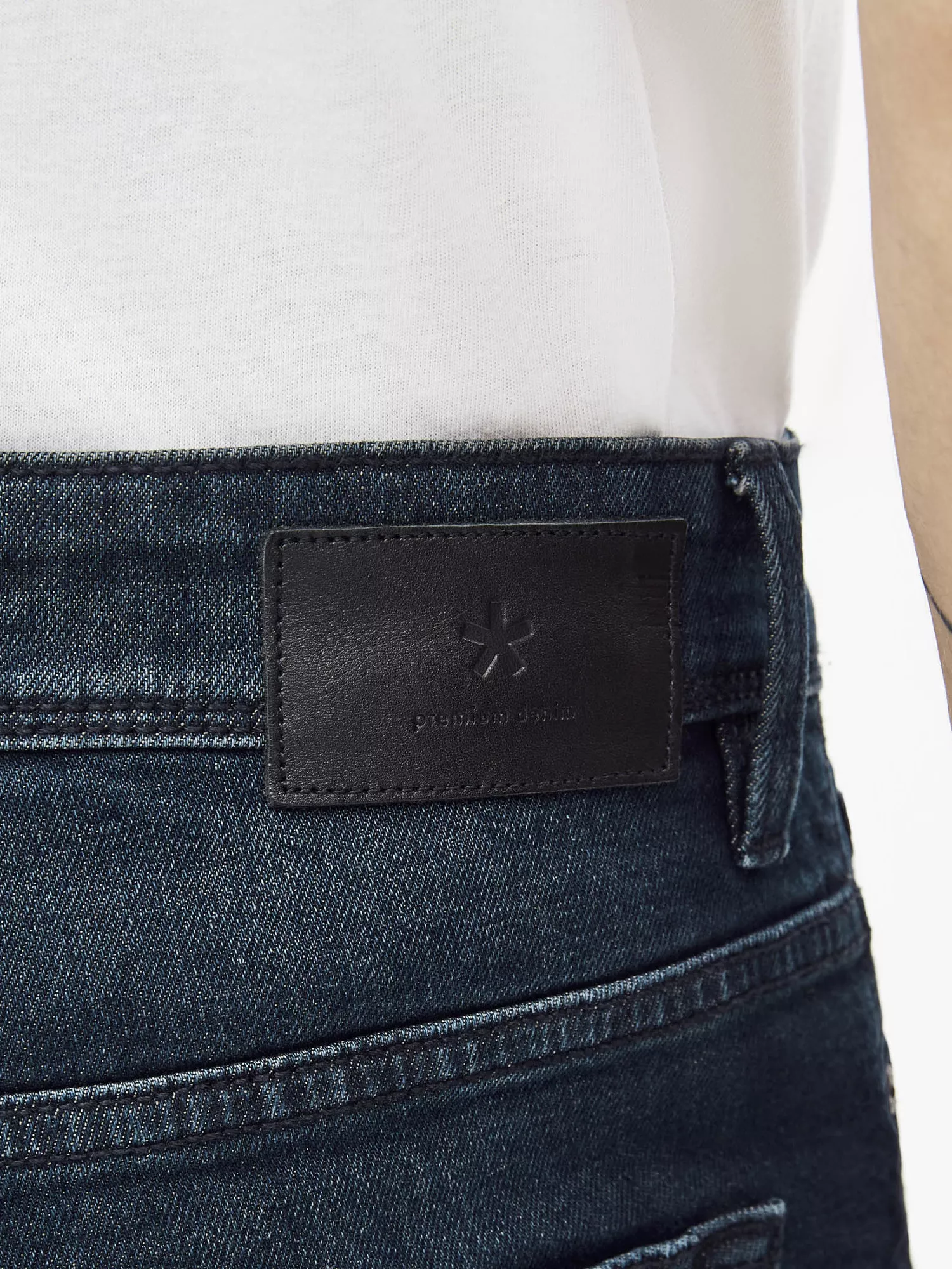 Džíny C25 Poslover slim (5) Džíny C25 Poslover slim (5)