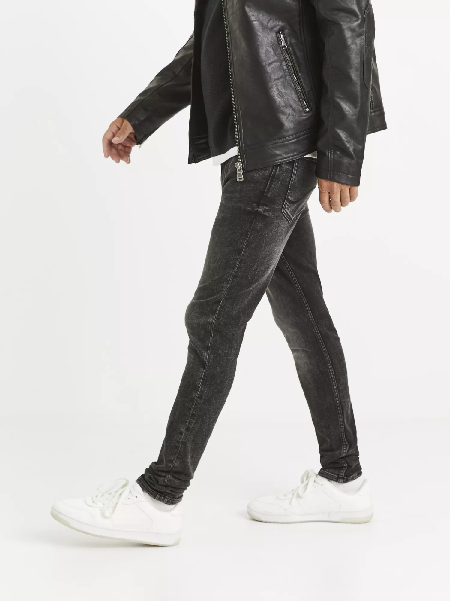 Džíny C45 Voskrey skinny (3) Džíny C45 Voskrey skinny (3)